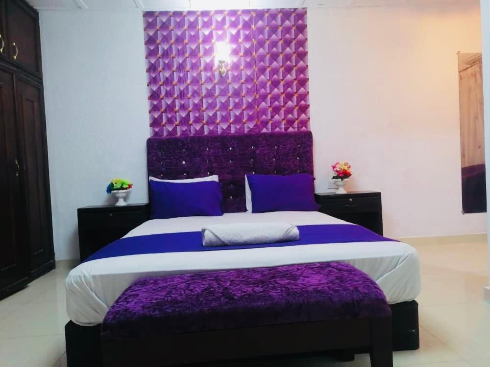 Zunox Guest House Freetown Dış mekan fotoğraf