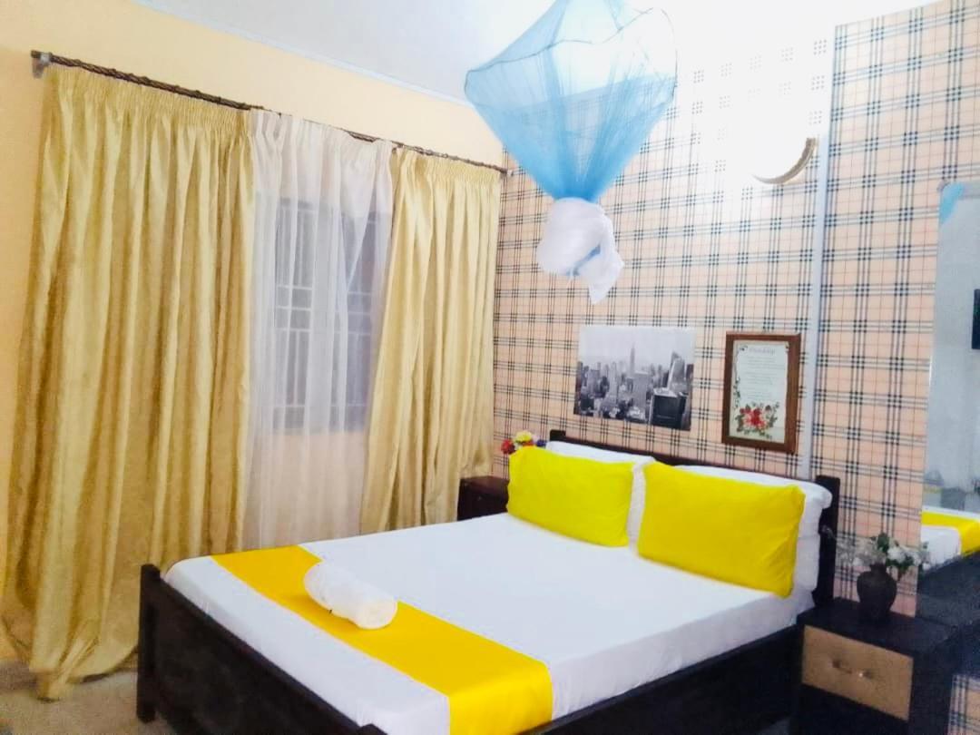 Zunox Guest House Freetown Dış mekan fotoğraf
